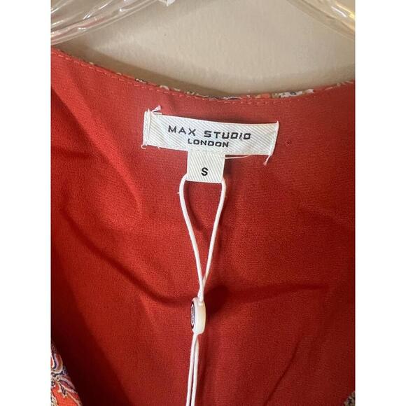 Max Studio London Floral VNeck 3/4 Sleeve Lined Maxi Dress Ruffled Hem Small NWT - Picture 2 of 10